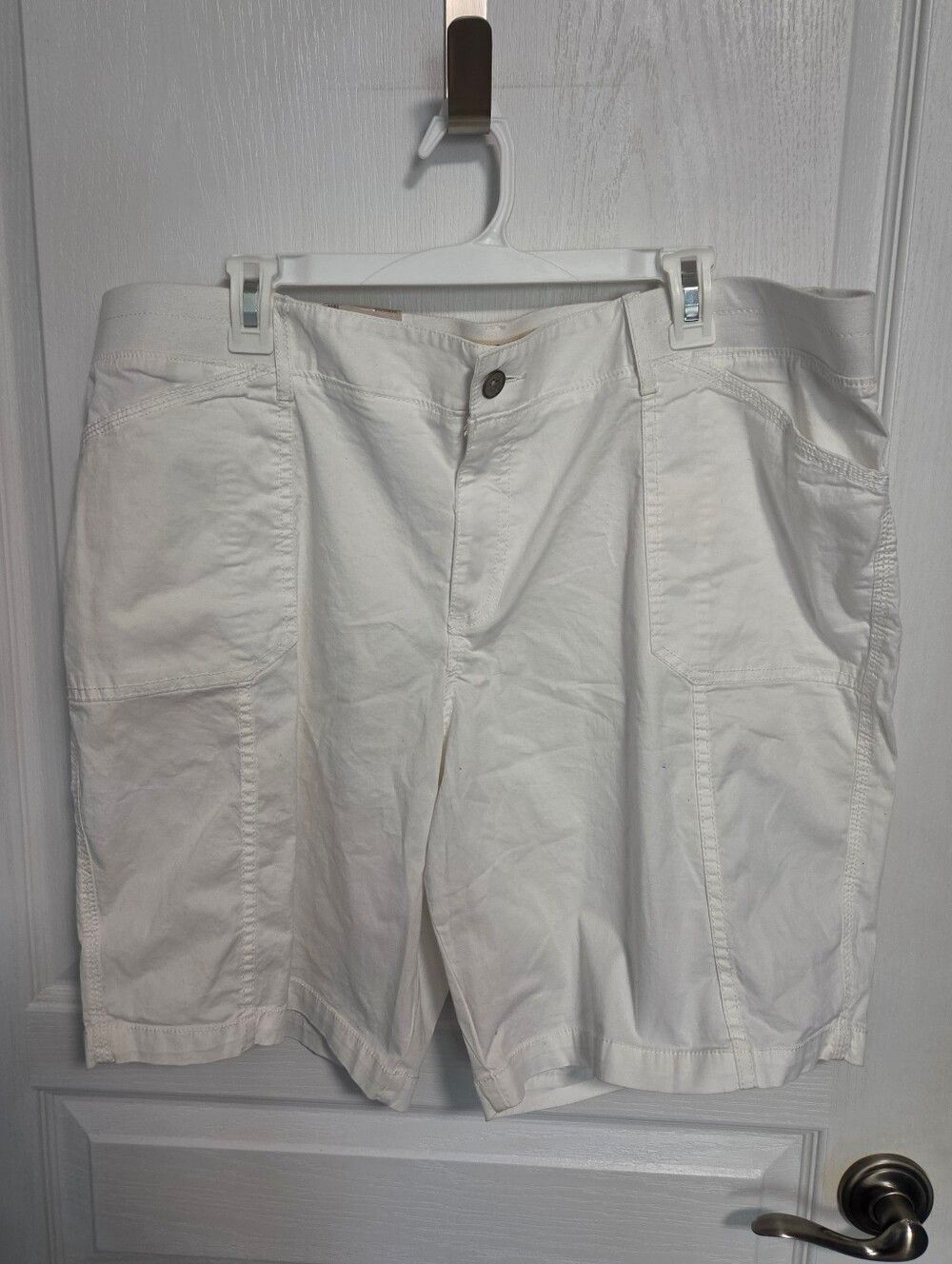 Sonoma Beemuda Shorts Stretch 9" Midrise Twill White Womens Plus 18W